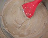 A picture of step 6 of Super Mario Mushroom Cake.