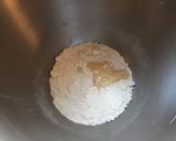 Une image de l'étape 1 de Pâte brisée épeautre,lait concentré et vanille.