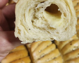Foto del paso 16 de la receta: 🧀🥖 Pancito relleno de queso con técnica Tang zhong 🥖🧀