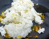 Foto langkah ke 2 dari resep Nasi goreng abon ayam.