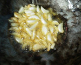 பூண்டு வதக்கு சட்னி (Garlic chutney) ரெசிபி ஸ்டேப் 1 புகைப்படம்