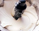 Une image de l'étape 1 de Gâteau 🍰 sans cuisson aux fruits rouges petits beurre chantilly 😋.