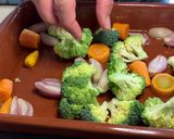 Foto del paso 3 de la receta: Pollo con brócoli al horno