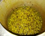 A picture of step 3 of Mix daal.