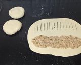 A picture of step 16 of Mini chicken bread.