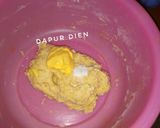 Foto langkah ke 2 dari resep Donat Kepang.