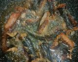 Foto langkah ke 3 dari resep Belut Goreng Bawang Putih.