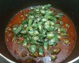 A picture of step 8 of Bhindi curry/ladies finger curry.