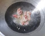 รูปขั้นตอนการทำที่ 1 ของ ข้าวผัดเบคอนเห็ดเข็มทอง