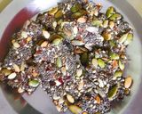 A picture of step 5 of Chia crackers.