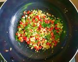 Foto langkah ke 2 dari resep Cumi Cabe Lada Garam.