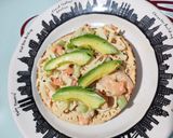 Foto del paso 2 de la receta: Tostadas de ensalada de camarón con surimi 🦐
