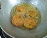 साबुदाणा वडा(sabudana wada recipe in marathi) रेसिपी स्टेप 4 फोटो 