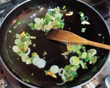 Foto del paso 6 de la receta: Alubias blancas con coles y doble sofritada