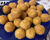 Vegán epres “túrógombóc” recept fázis 5 fotója