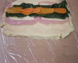Foto del paso 1 de la receta: Rollitos de papas rellenas con jamón queso zanahoria y acelga