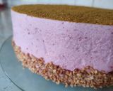 Pisztácia piskótás, eperhabos torta gluténmentesen recept fázis 10 fotója