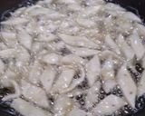 A picture of step 7 of Namak pare 🌺.