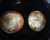 Foto del paso 4 de la receta: Calabacín bolita relleno de atún al microondas