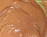 Foto langkah ke 3 dari resep Bolu Kukus Strawberry Coklat.