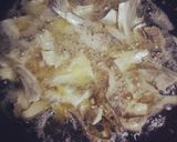 Foto langkah ke 1 dari resep Oseng Ikan Asin Asam Belimbing Wuluh.
