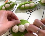 A picture of step 9 of Pea-Shaped Steamed Buns(豆荚馒头）.