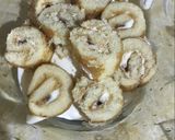صورة لخطوة 3 من وصفة حلى رولات الفراولة😋