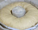 Foto del paso 10 de la receta: 🐰🎉🥚 Rosca de Pascuas - Rellena de Dulce de leche 🥚🎉🐰