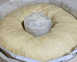 Foto del paso 10 de la receta: 🐰🎉🥚 Rosca de Pascuas - Rellena de Dulce de leche 🥚🎉🐰