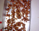 Foto del paso 2 de la receta: Chocolate blanco con sal rosa y pipas garrapiñadas