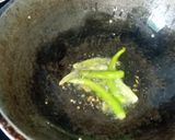 பர்ப்பிள் முட்டைகோஸ் கலர்ஃபுல் பொரியல் (Purple muttaikosh colorful poriyal Recipe in Tamil) ரெசிபி ஸ்டேப் 3 புகைப்படம்