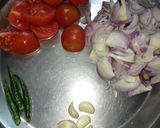 লাহসুনি চিকেন (Lahsuni Chicken recipe in Bengali) রেসিপির ধাপ 1 ছবি