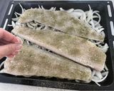 Foto del paso 3 de la receta: Merluza austral con ajo chilote 🧄