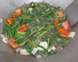 Foto langkah ke 4 dari resep Tumis Kangkung.
