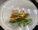 A picture of step 5 of Vietnamese summer rolls.