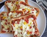 Foto langkah ke 7 dari resep Pizza Roti Tawar (#pr_adakejunya).