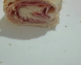 Foto del paso 3 de la receta: Barras de pan con jamón york, queso, beicon y lomo adobado 