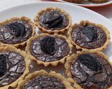 Foto langkah ke 5 dari resep Mini Pie Brownies.
