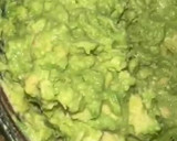 A picture of step 2 of Pico de Gallo/Guacamole.