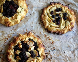 Foto del paso 7 de la receta: Galette de Manzana y Moras silvestres