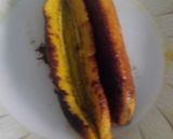 A picture of step 1 of Pan baked stuffed plantain.