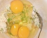 Foto langkah ke 3 dari resep Telur dadar tebal.
