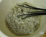 Kókuszos erdei gyümölcsös morzsasüti recept fázis 2 fotója
