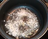 Foto del paso 2 de la receta: Cazuela de Lomo con champiñones a la cerveza