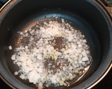 Foto del paso 2 de la receta: Cazuela de Lomo con champiñones a la cerveza