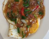Foto langkah ke 3 dari resep Telur Ceplok Saus Tiram.
