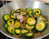 A picture of step 5 of Garlic Karela.