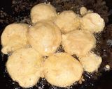 A picture of step 2 of Warki Aloo pori.