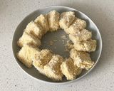 A picture of step 3 of Japanese tofu katsu curry.