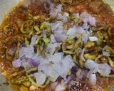 A picture of step 3 of Karelay Gosht.